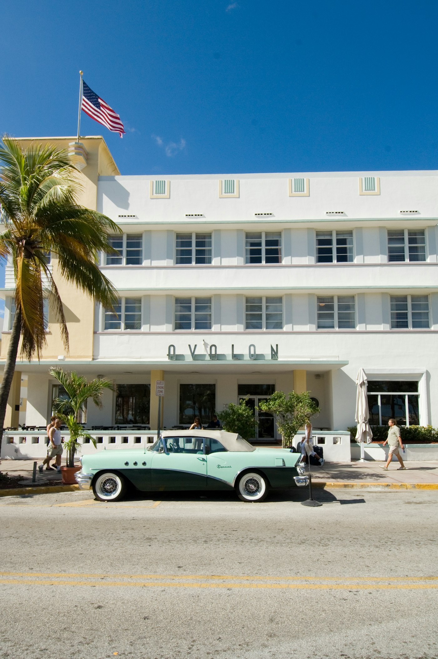 Art deco hotel on Ocean Drive, Miami Beach
